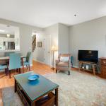 Spacious living room
